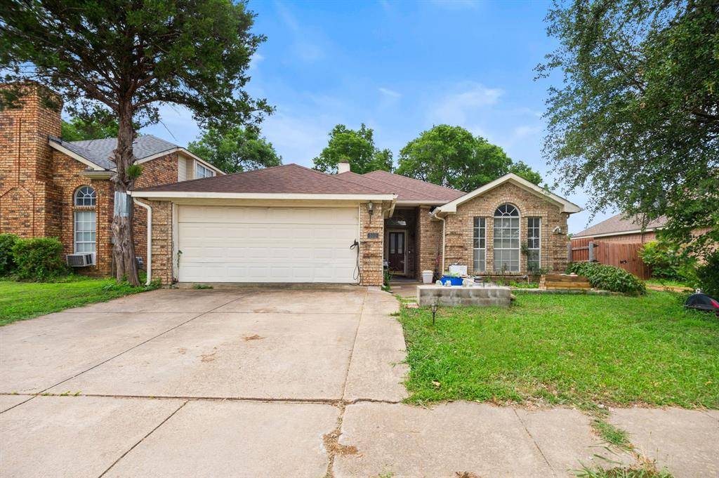 Arlington, TX 76018,102 Moss Hill Drive