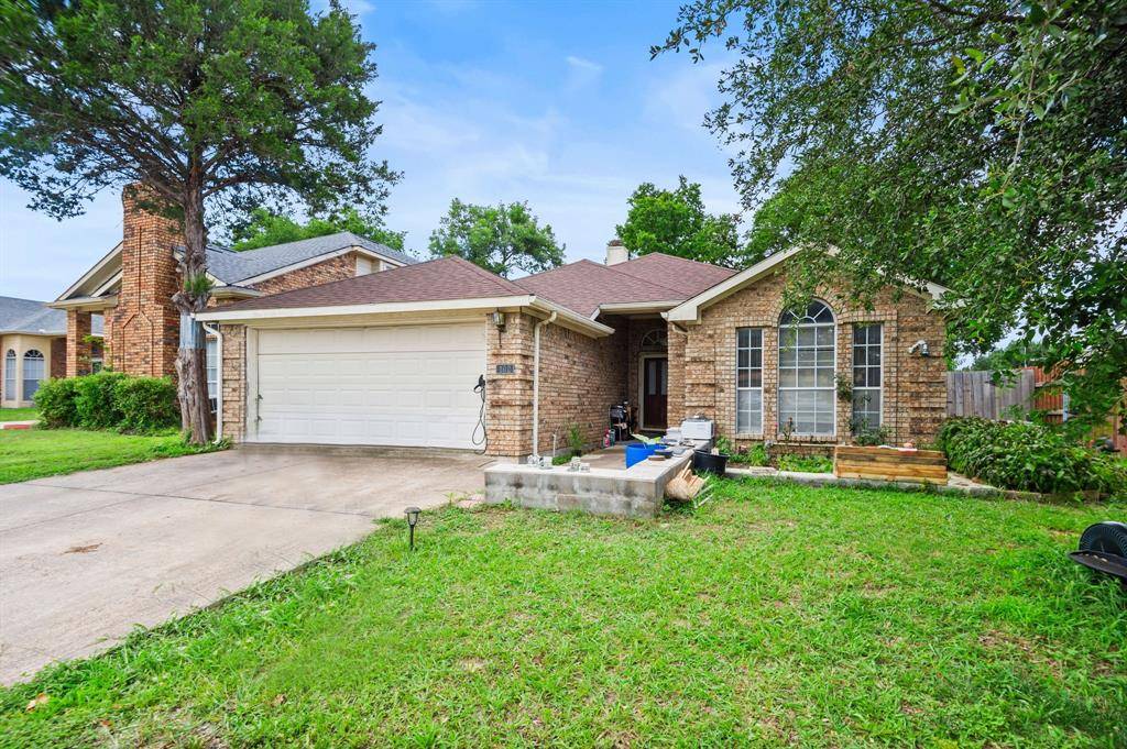 Arlington, TX 76018,102 Moss Hill Drive