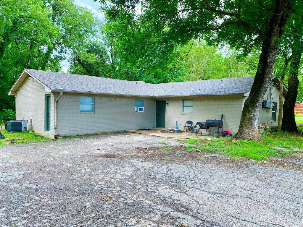 Bonham, TX 75418,1507 Pine Street