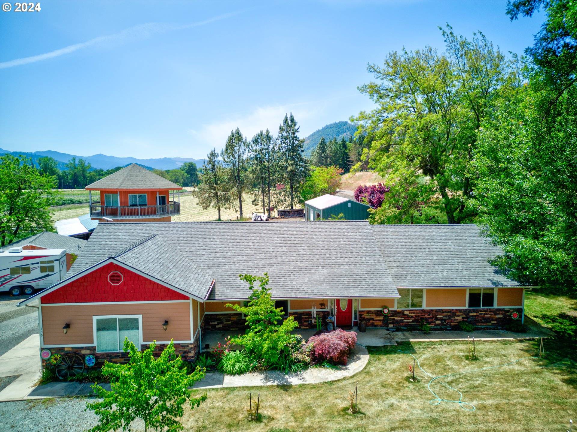 Myrtle Creek, OR 97457,135 MARKET LN