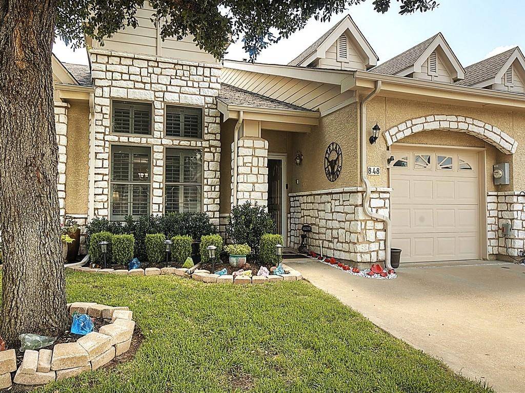 Grand Prairie, TX 75051,848 Kitty Hawk Lane