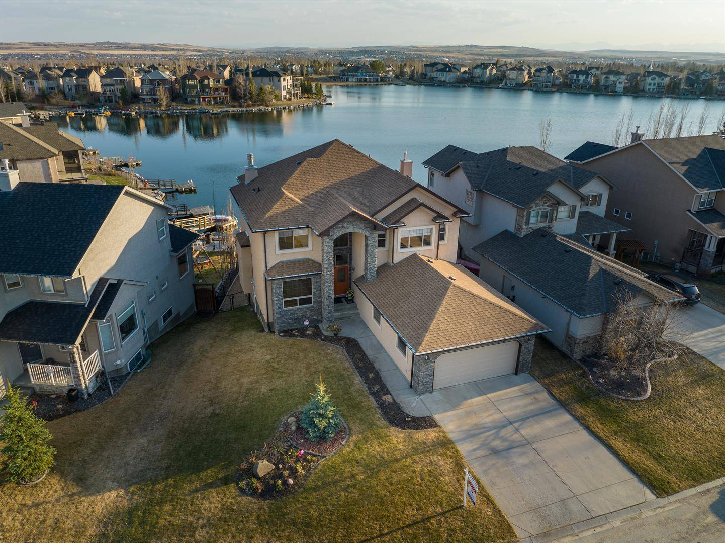 Okotoks, AB T1S 2C5,210 Crystal Shores DR