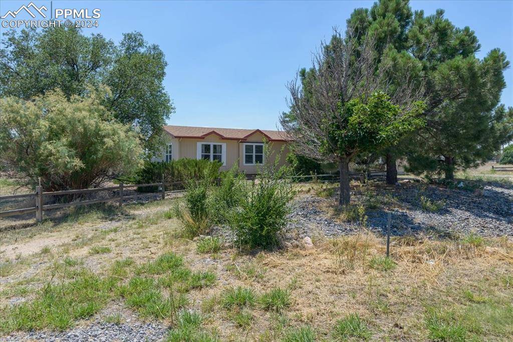 Pueblo, CO 81007,308 E Hahns Peak CT