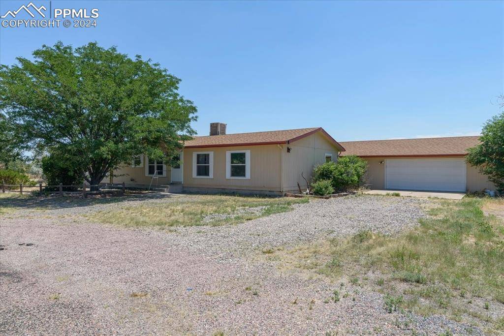 Pueblo, CO 81007,308 E Hahns Peak CT