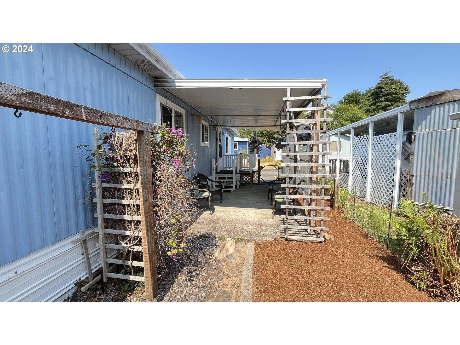 Lincoln City, OR 97367,1210 SE 48TH PL #4