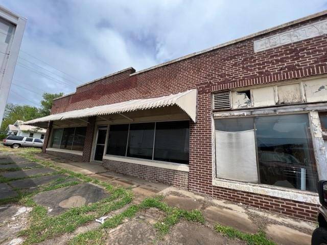 Okemah, OK 74859,126 N 2nd Street