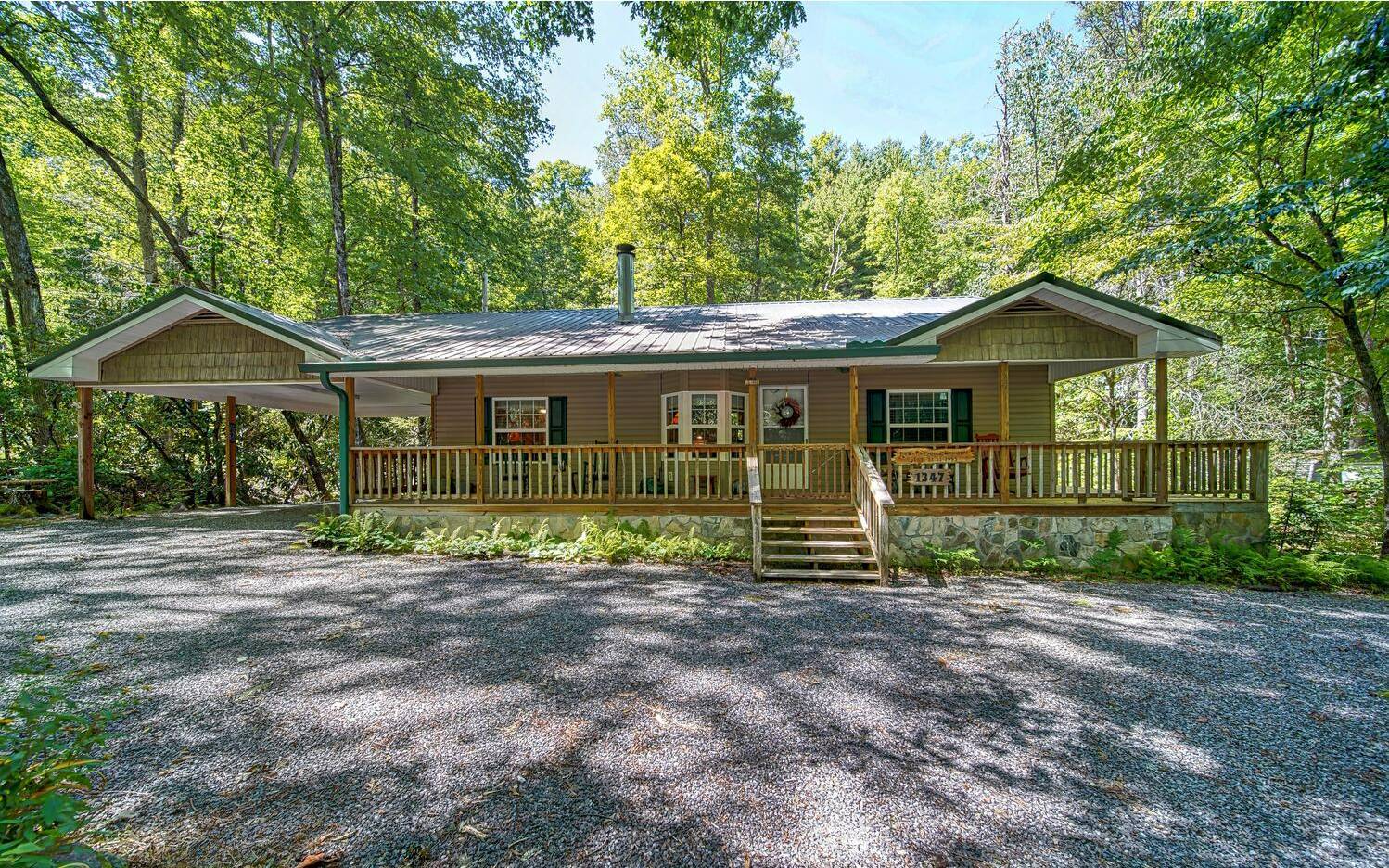 Hiawassee, GA 30546,1347 Ruby Lake Drive