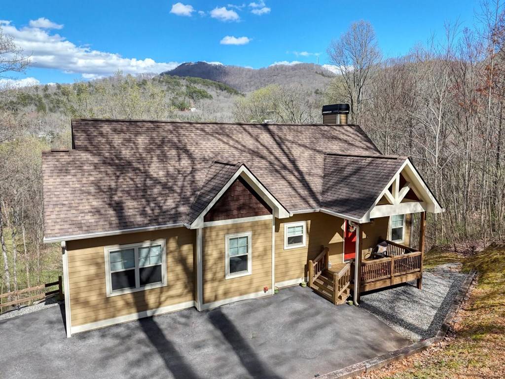 Hiawassee, GA 30546,390 Chancey Drive