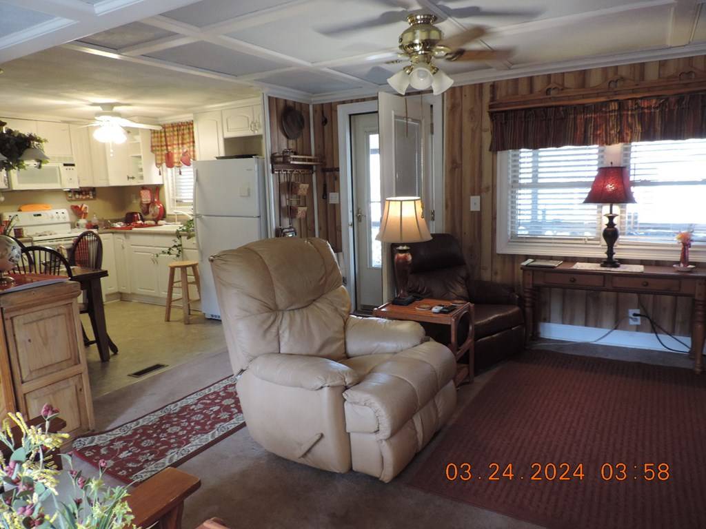 Hiawassee, GA 30546,136 Leisure Woods Lane