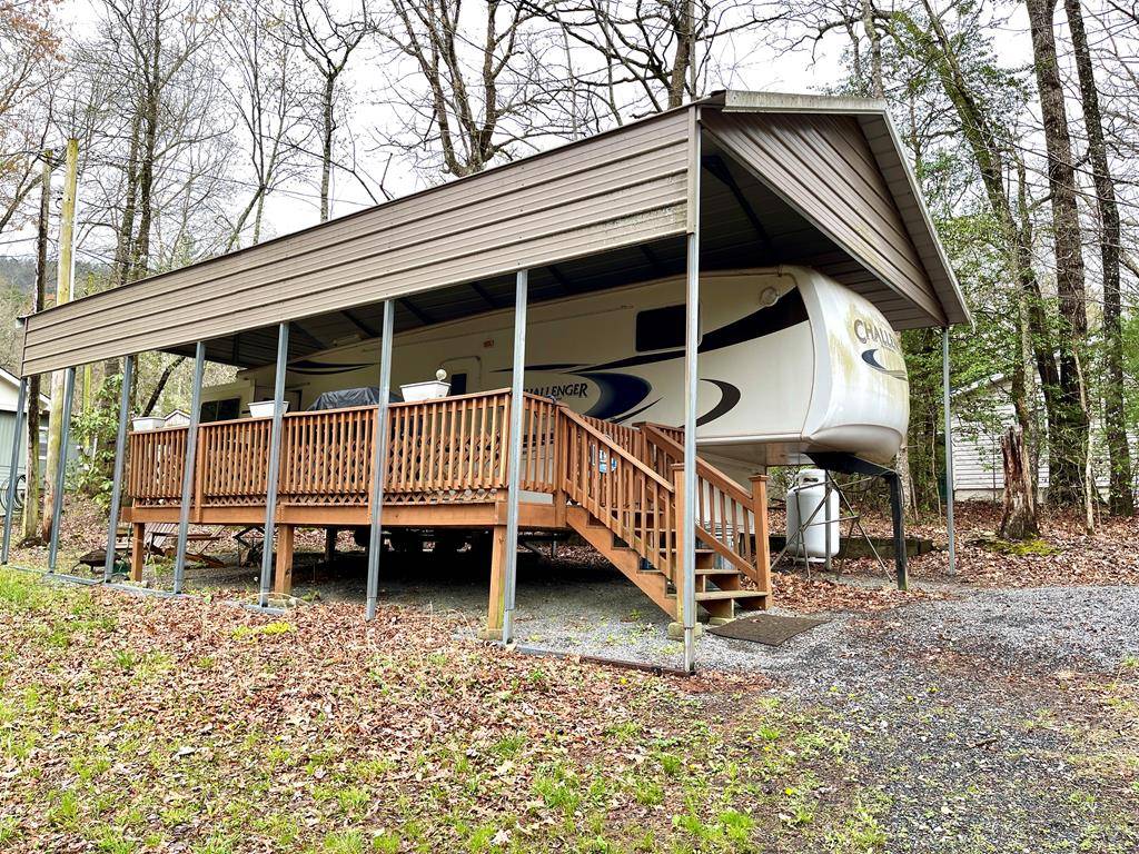 Hiawassee, GA 30546,548 Gander Gap