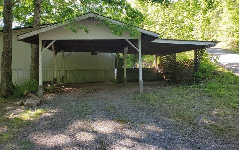 Hiawassee, GA 30546,279 Gander Gap Road