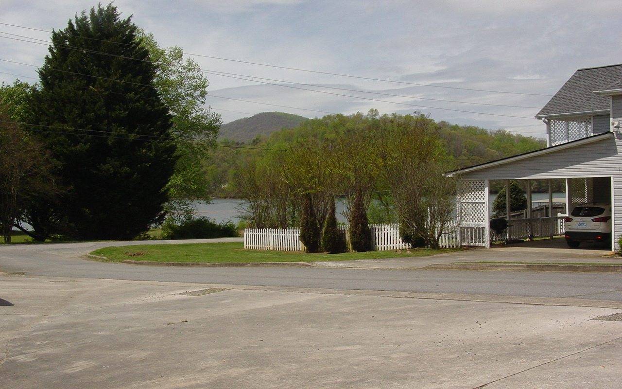 Hiawassee, GA 30546,600 D Waterview Lane