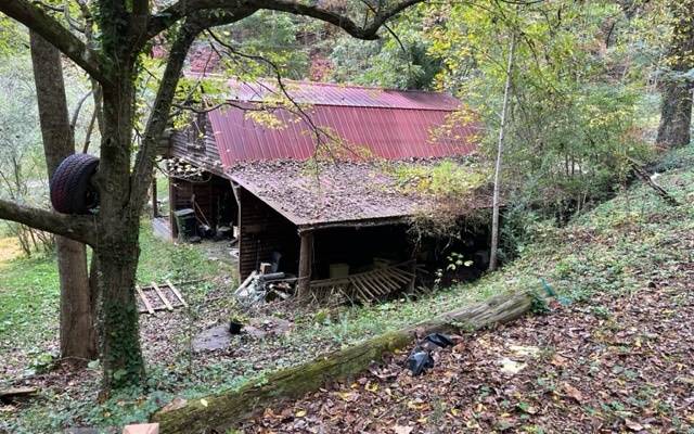 East Ellijay, GA 30536,214 Possum Holler