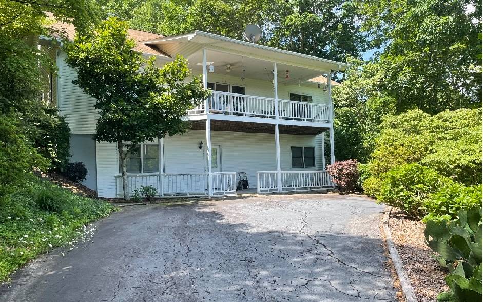 Hiawassee, GA 30546,1303 Ramey Mountain Road