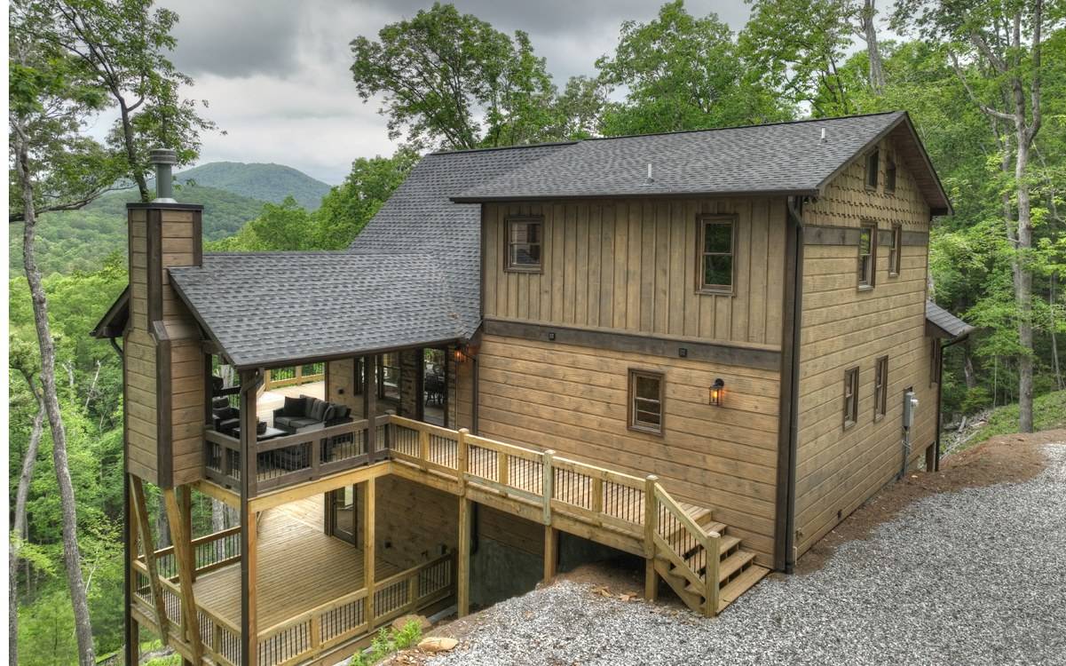 Morganton, GA 30560,197 Mountain Retreat Drive