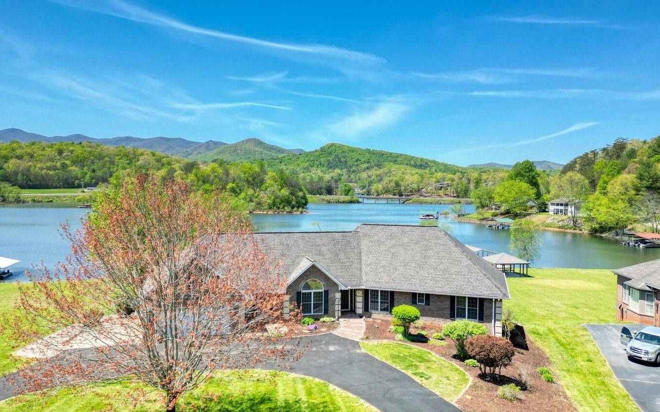 Hiawassee, GA 30546,1537 Victoria Woods Drive