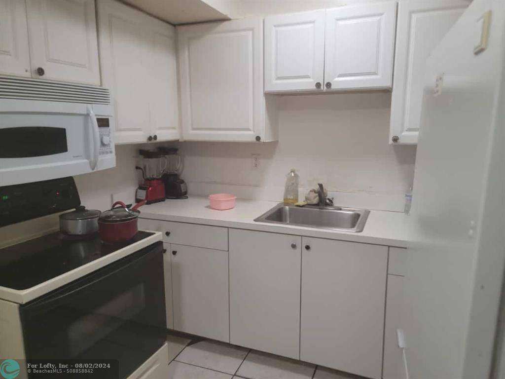 Pompano Beach, FL 33060,200 NW 7th St