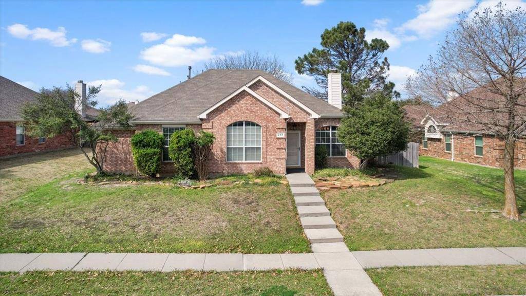 Van Alstyne, TX 75495,208 Williamsburg Drive