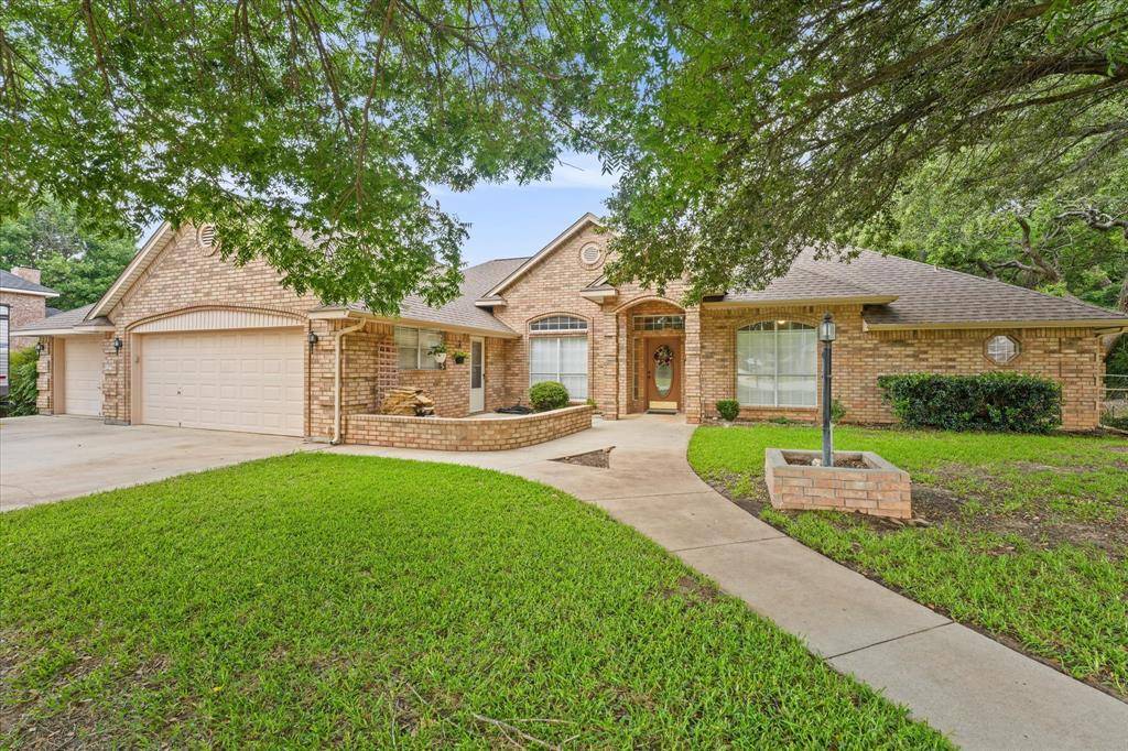 Decatur, TX 76234,1704 Meadowbrook Court