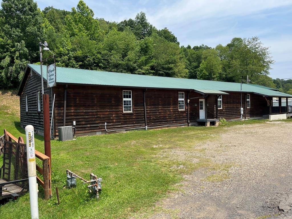 Wileyville, WV 26581,15723 Mountaineer HWY