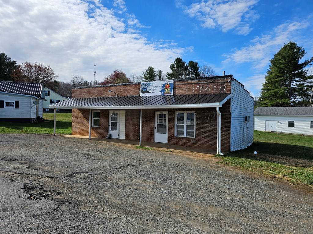 Galax, VA 24333,500 Country Club Ln