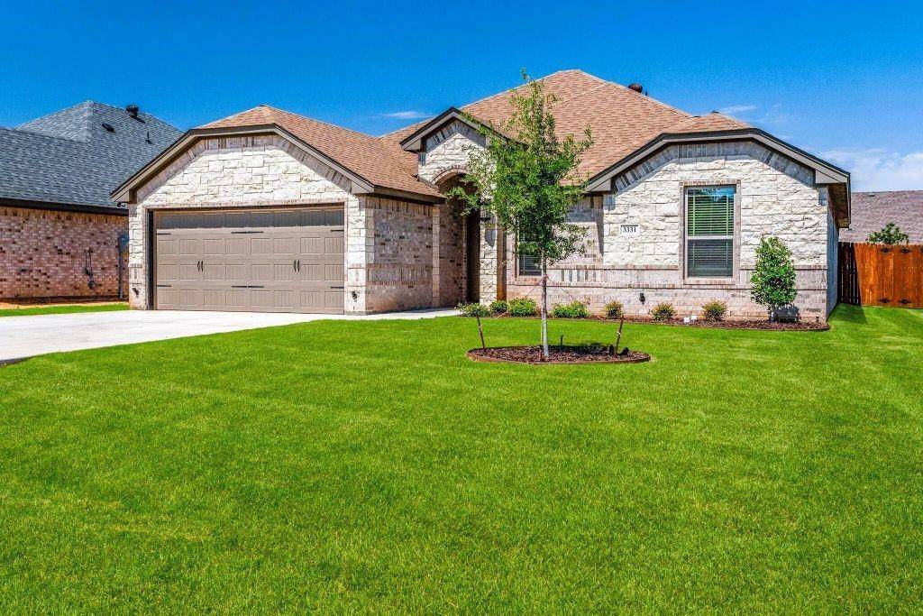 Granbury, TX 76049,3331 White Horse Drive