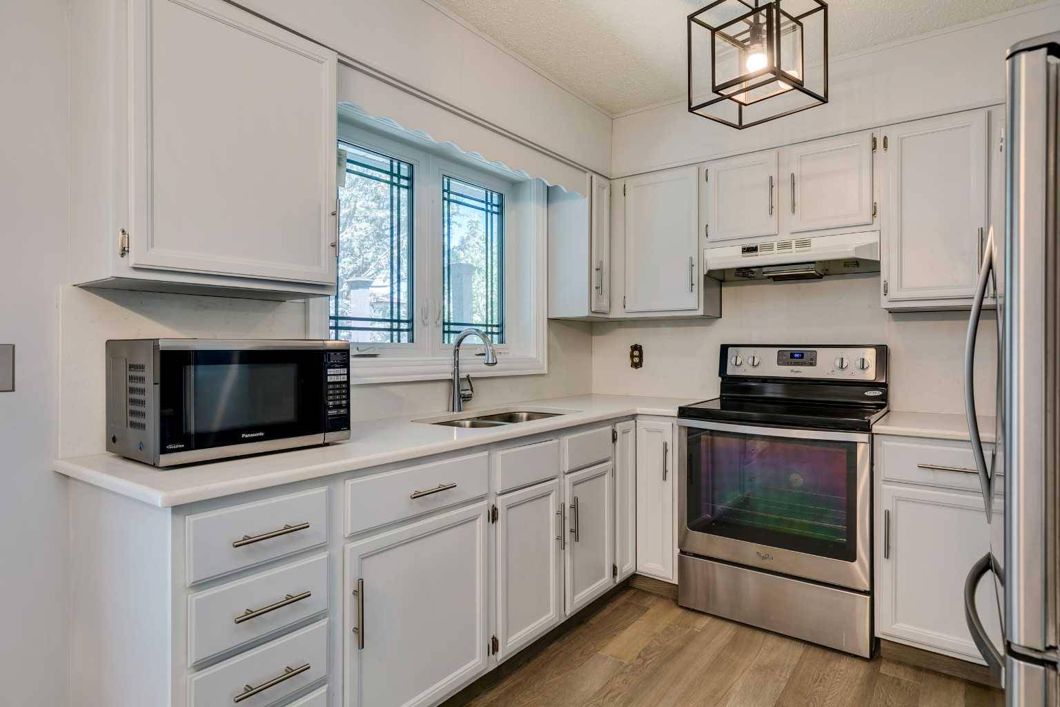 Calgary, AB T1Y 3L9,360 Templeside CIR NE