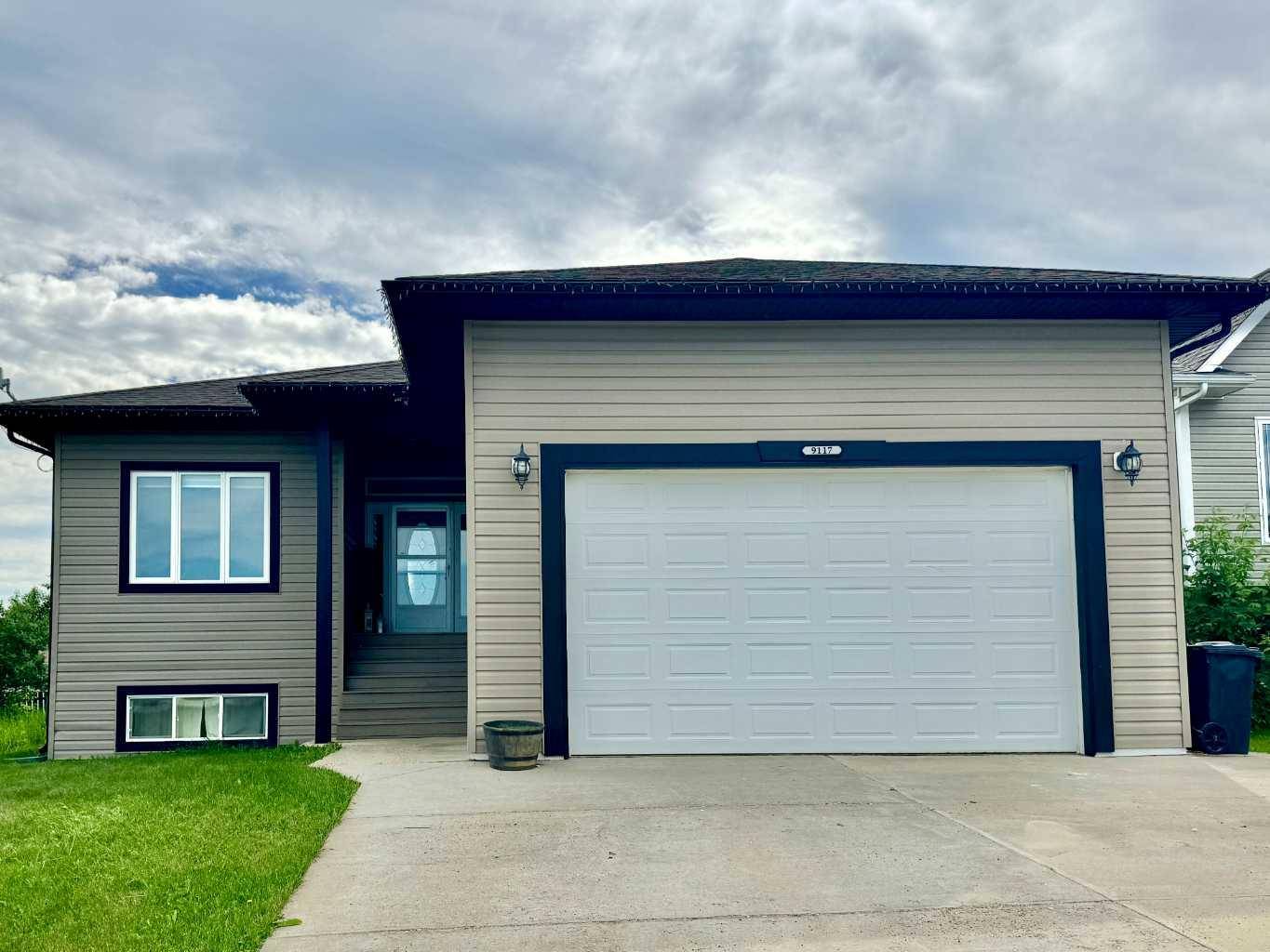 Peace River, AB T8S 1X2,9117 134 AVE