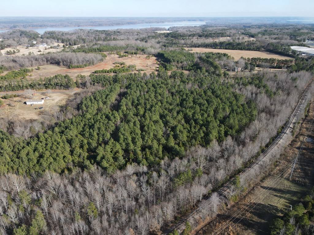 Clarksville, VA 23927,43 acres Highway 15 South