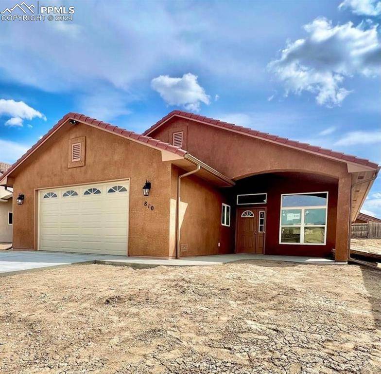 Pueblo, CO 81005,810 Thorncrest DR