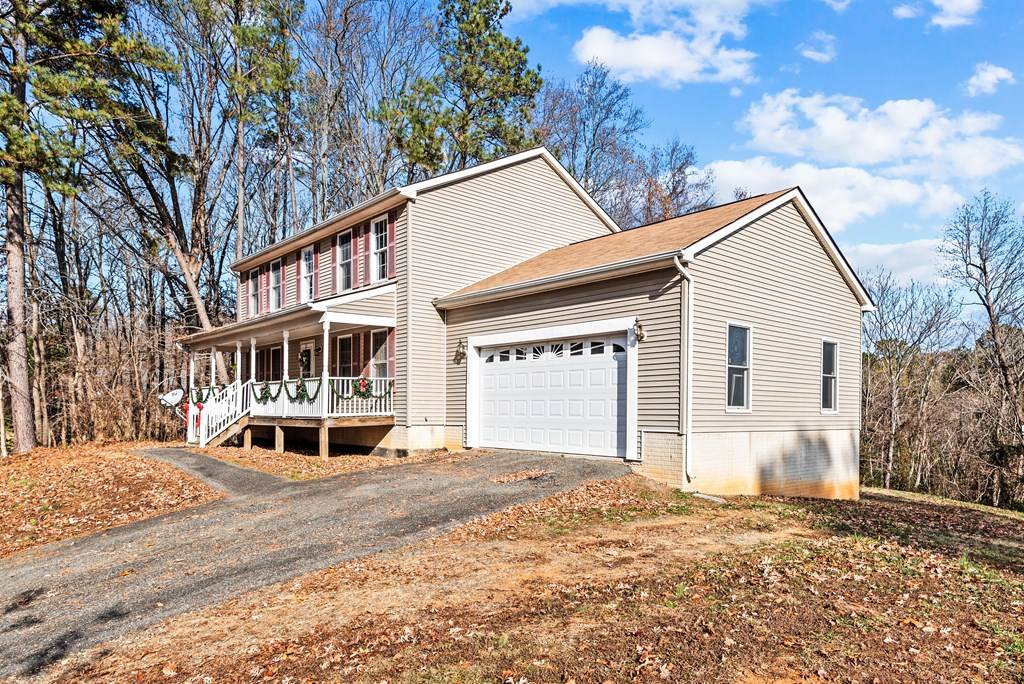 Montross, VA 22520,311 Bay Pointe DR