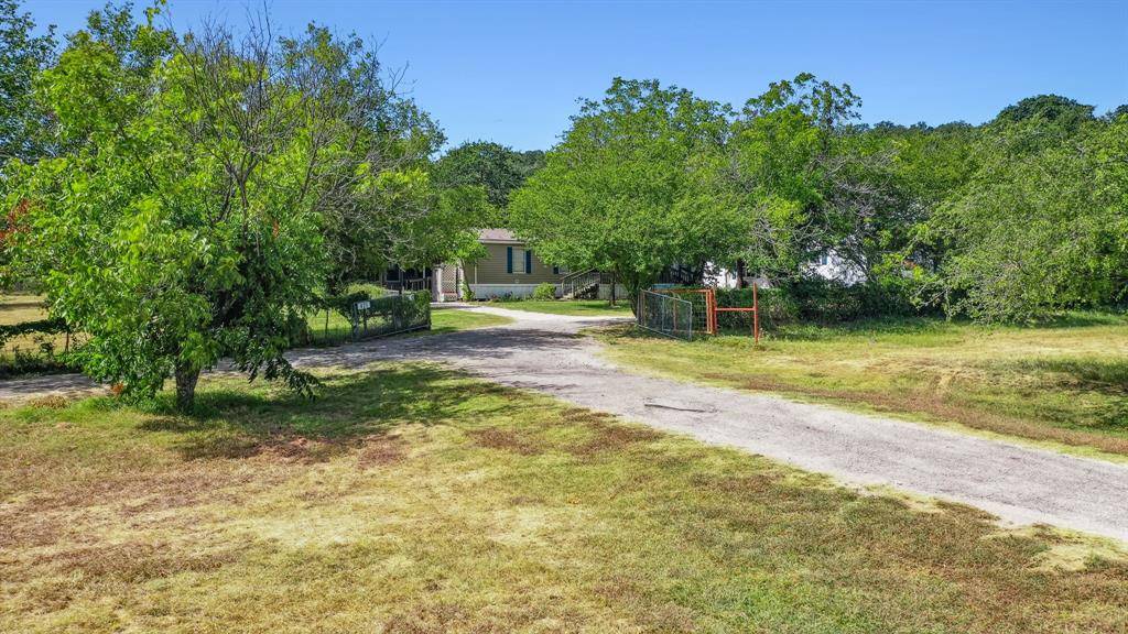 Gordon, TX 76453,423 W Cedar Street