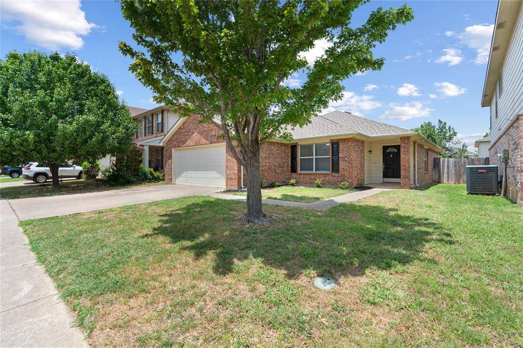 Fort Worth, TX 76244,4937 Thorn Hollow Drive