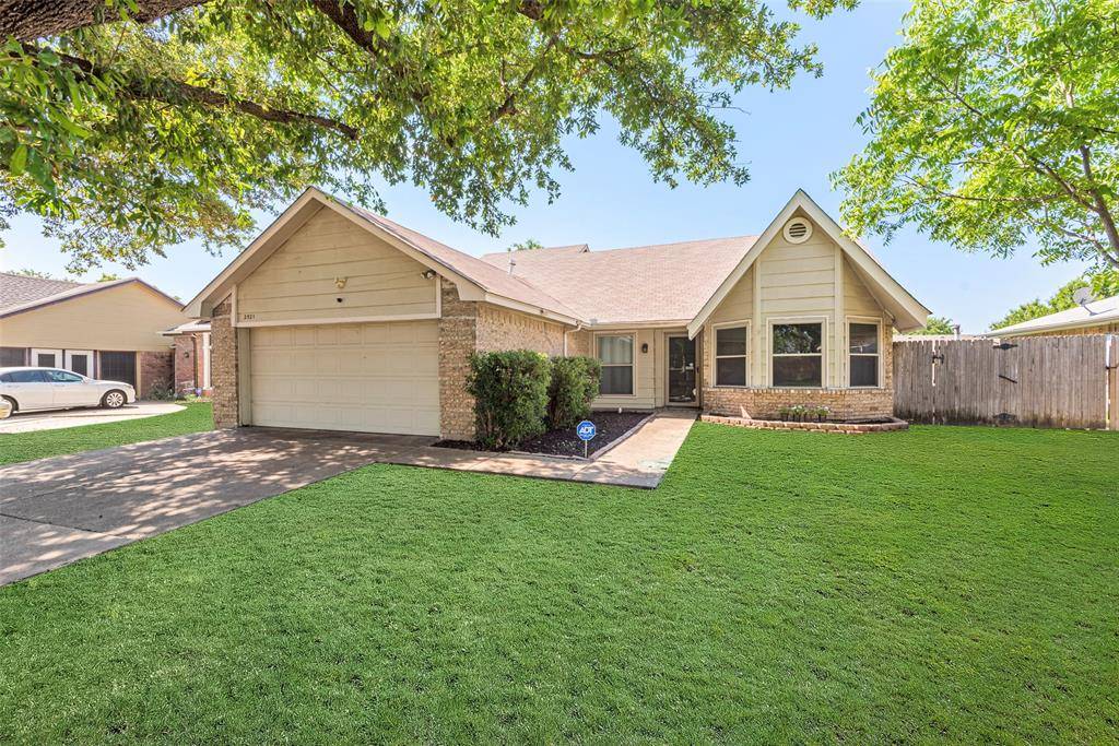 Grand Prairie, TX 75052,2521 Seven Hills Drive