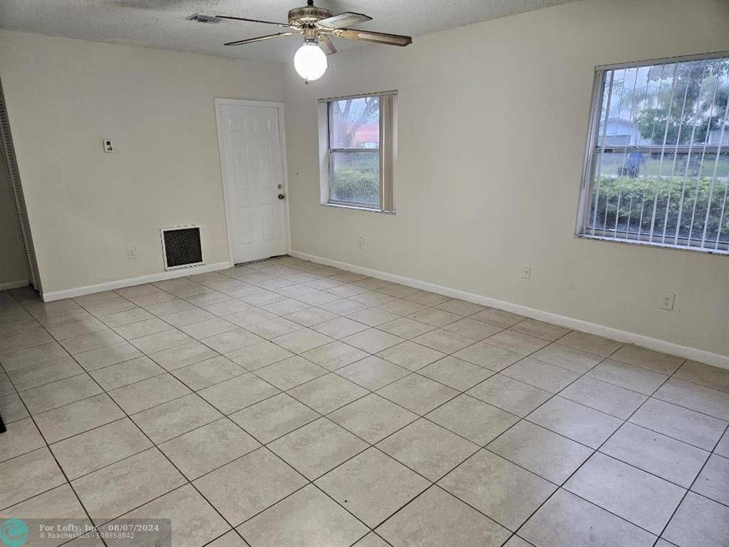 Coral Springs, FL 33065,10641 NW 45th St