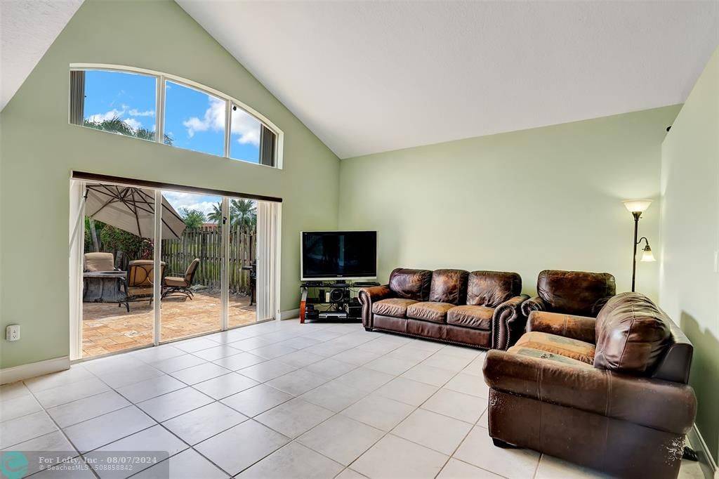 Pembroke Pines, FL 33029,2489 NW 191st Ave