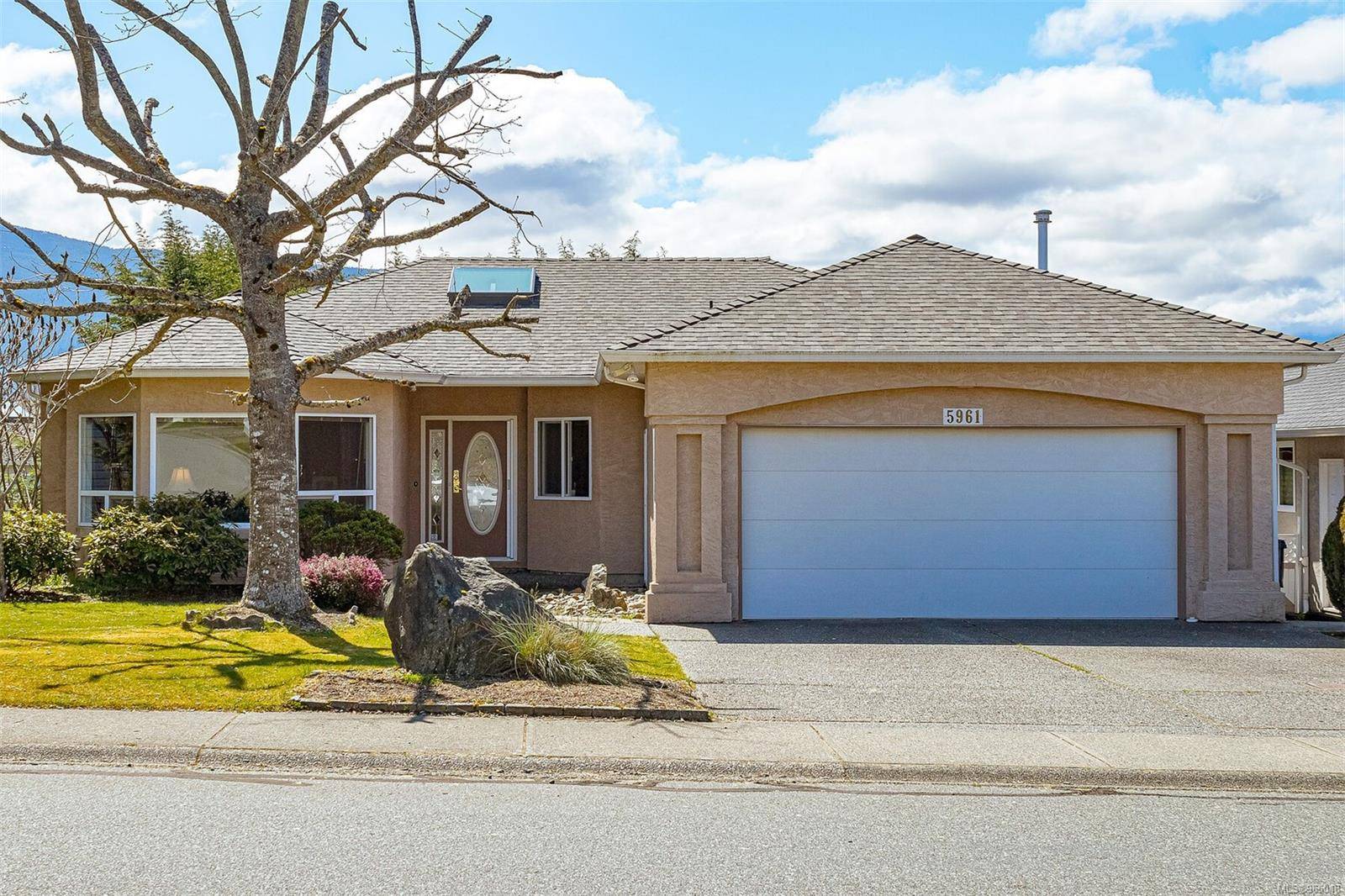 Nanaimo, BC V9T 5S9,5961 Ralston Dr
