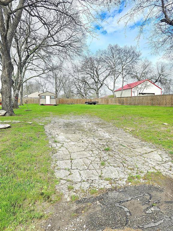 Bonham, TX 75418,711 E 5th Street