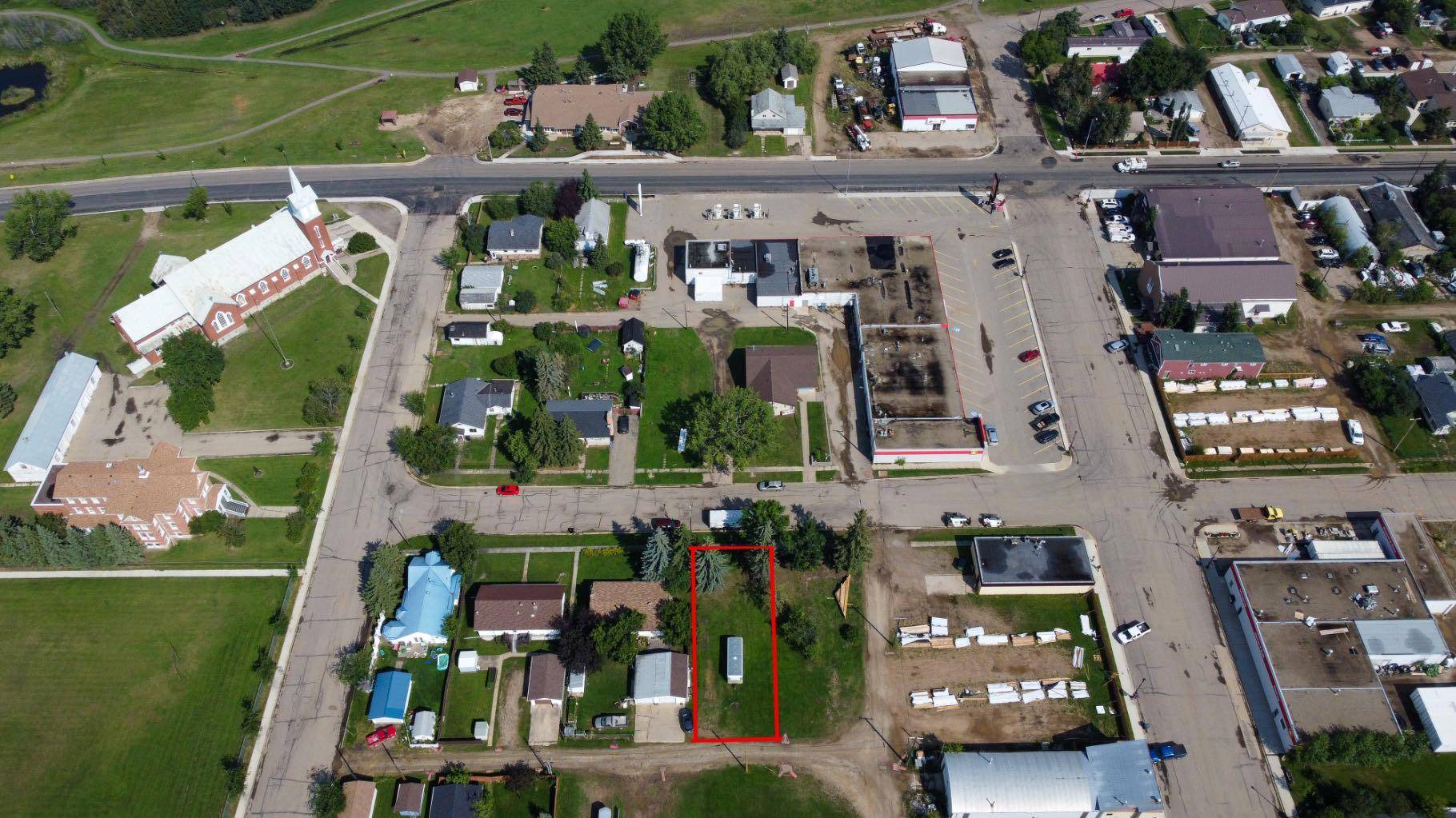 Mclennan, AB T0H 2L0,15 2 AVE NW