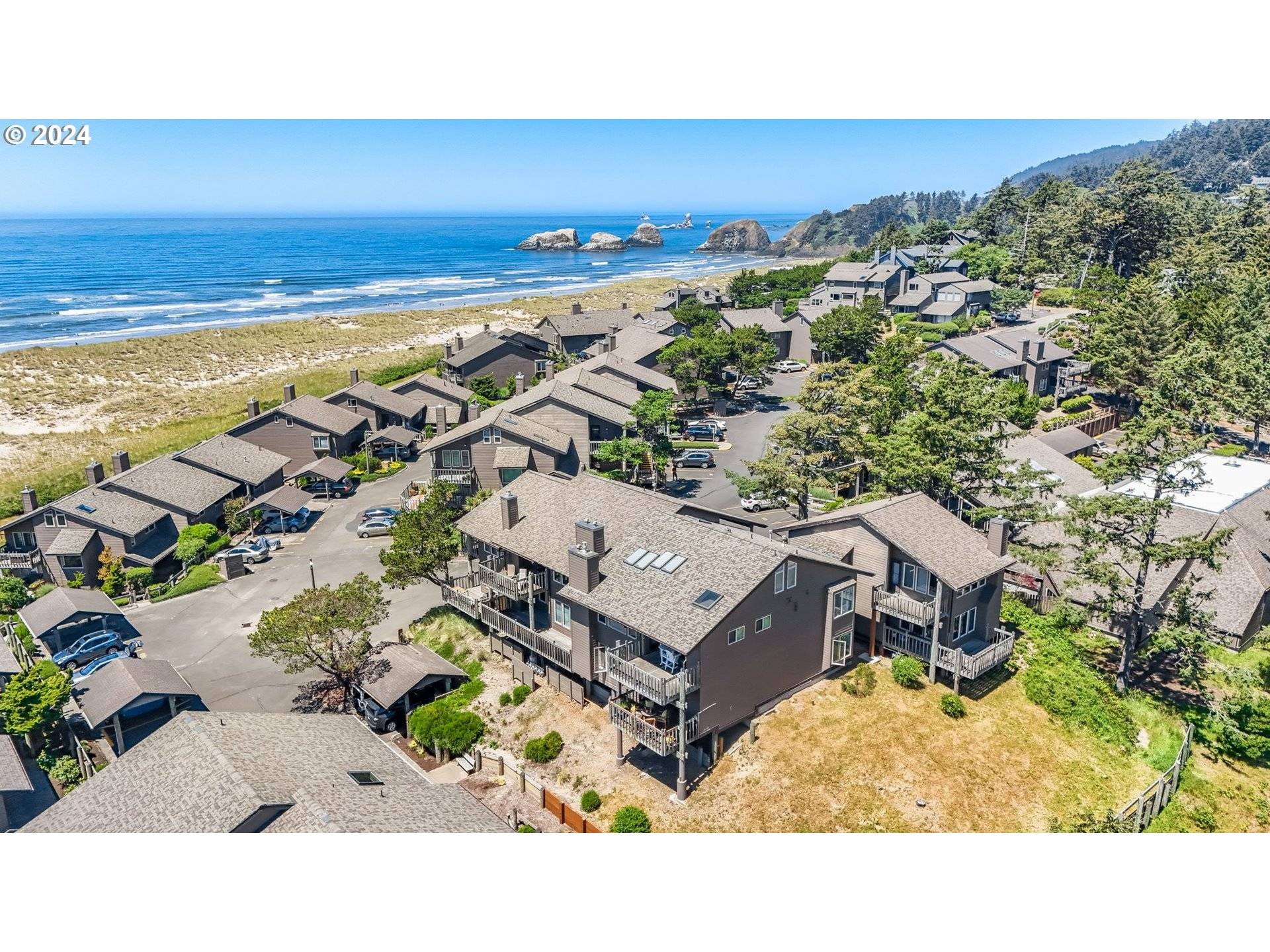 Cannon Beach, OR 97110,353 N BREAKER POINT DR #353