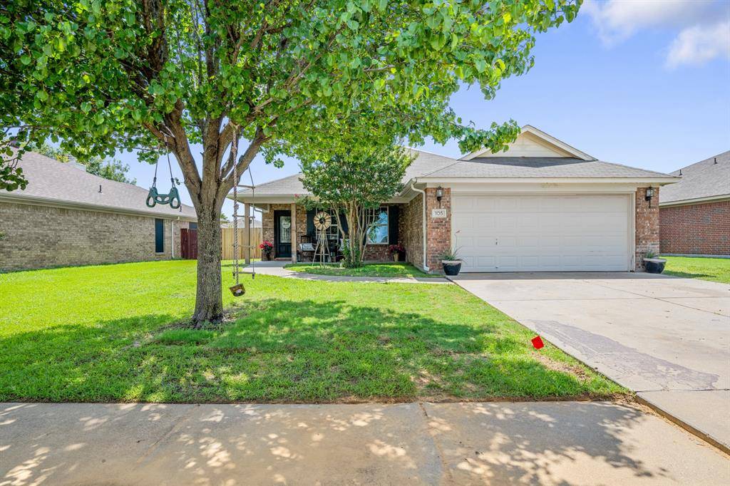 Alvarado, TX 76009,105 Pebble Creek Way