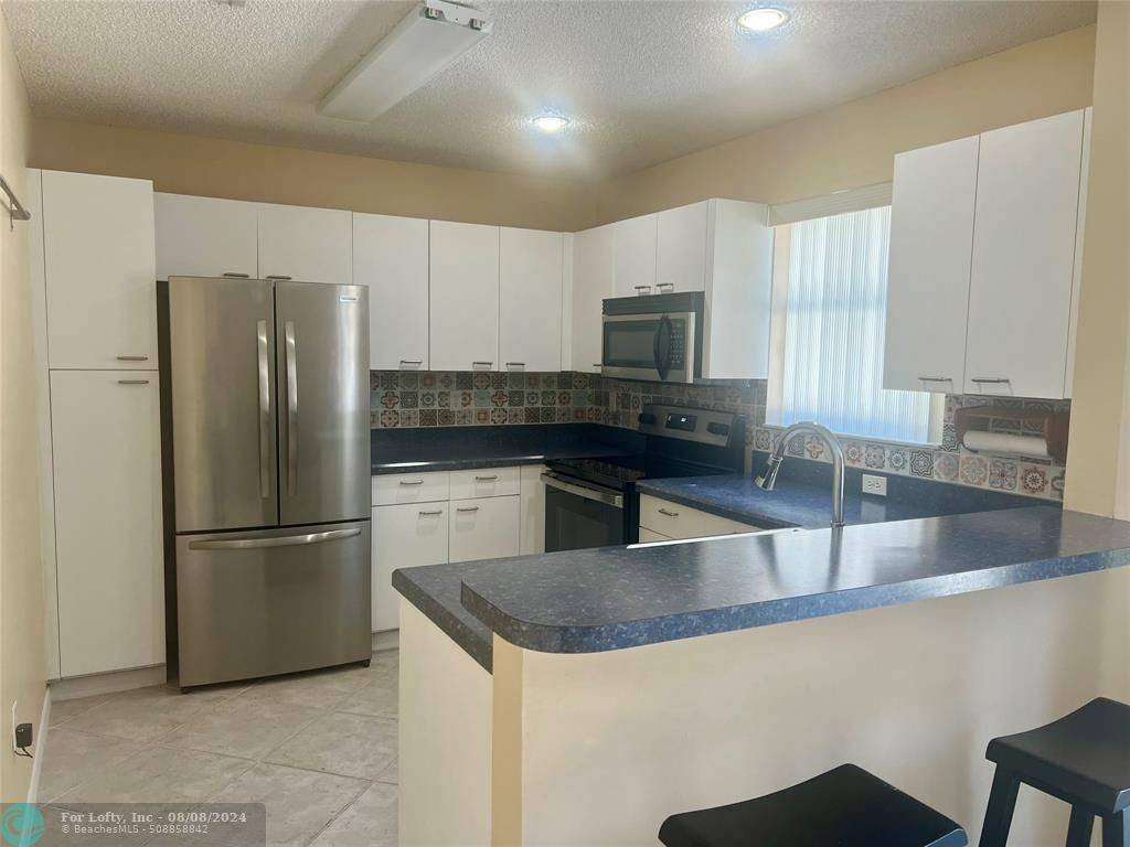 Coral Springs, FL 33071,11755 SW 1 St