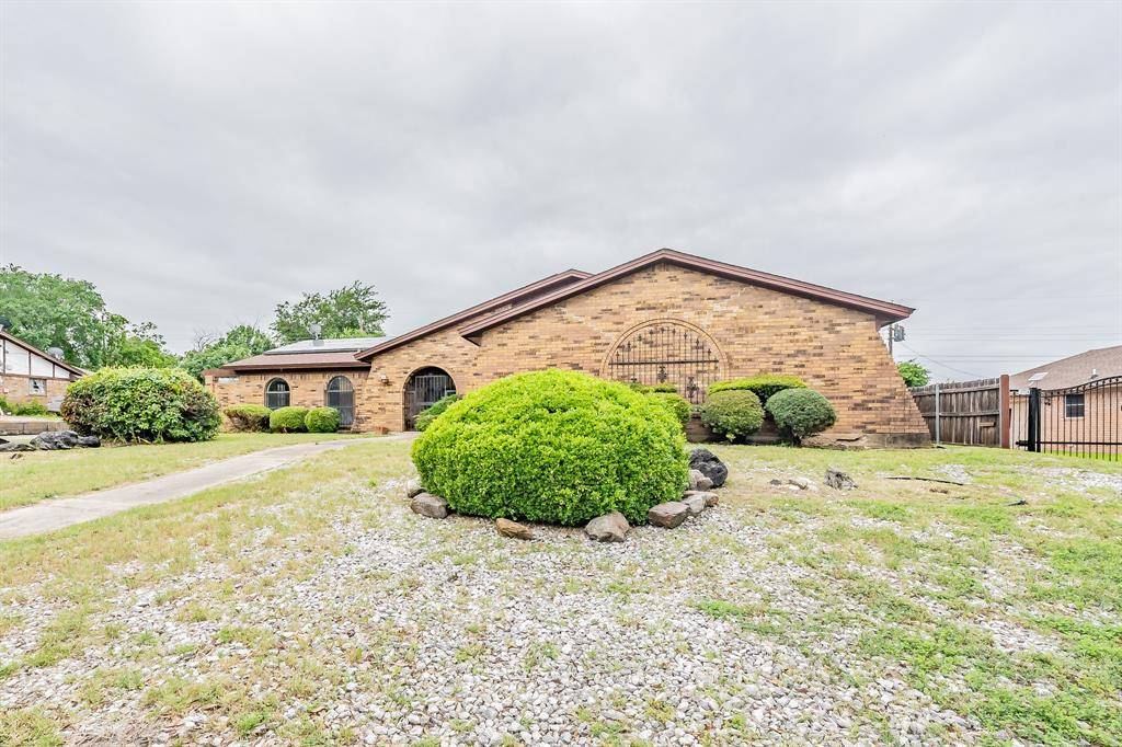 Edgecliff Village, TX 76134,6008 Meredith Lane