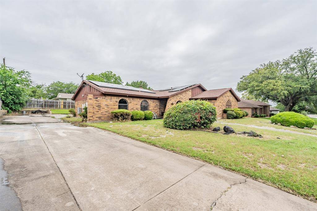 Edgecliff Village, TX 76134,6008 Meredith Lane