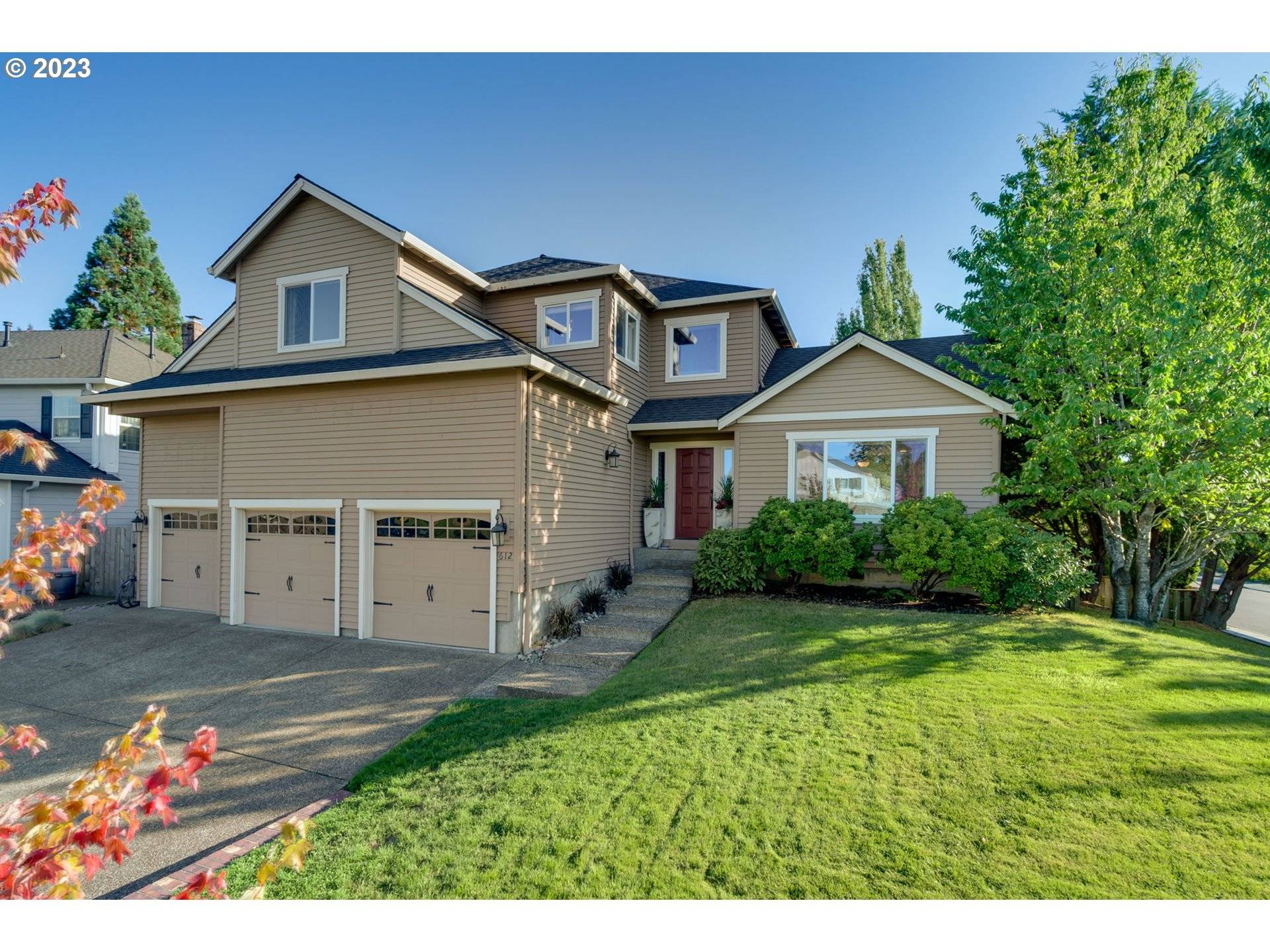 Hillsboro, OR 97124,612 NE KATHLEEN CT