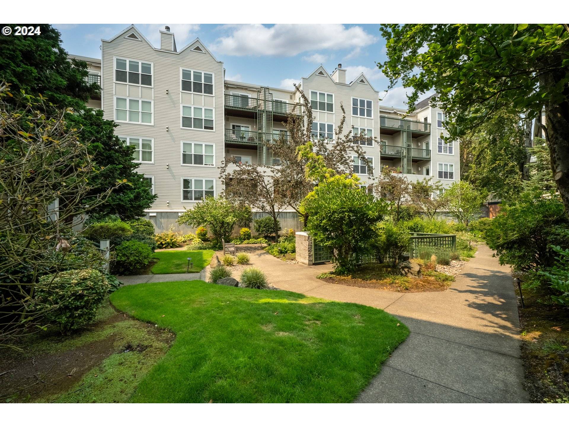 Portland, OR 97201,1616 S HARBOR WAY #406