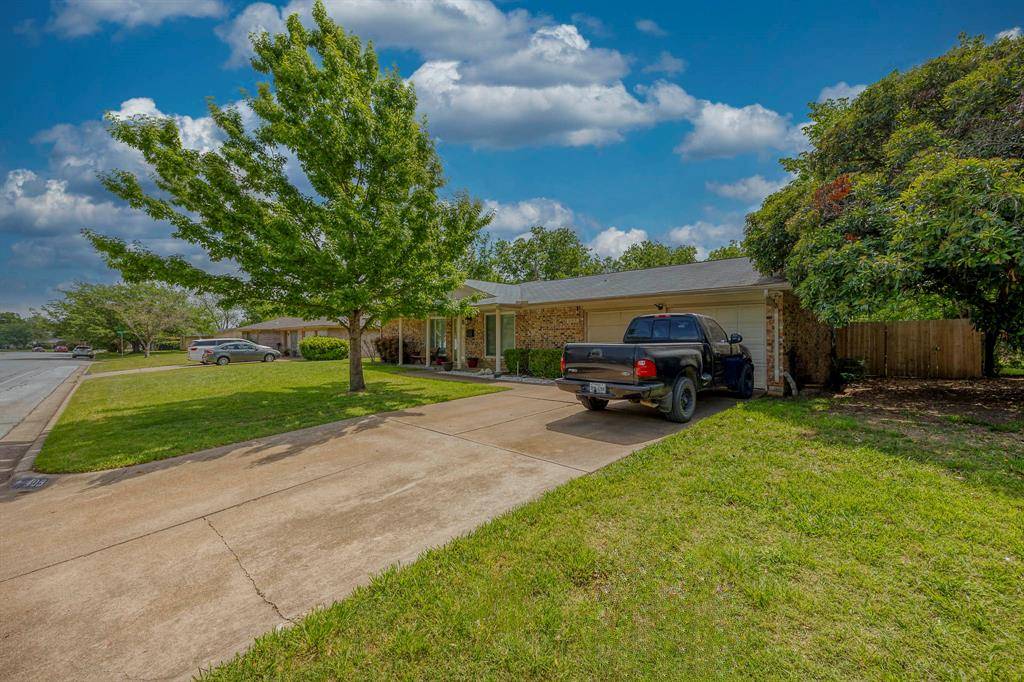 Burleson, TX 76028,405 Gregory Street