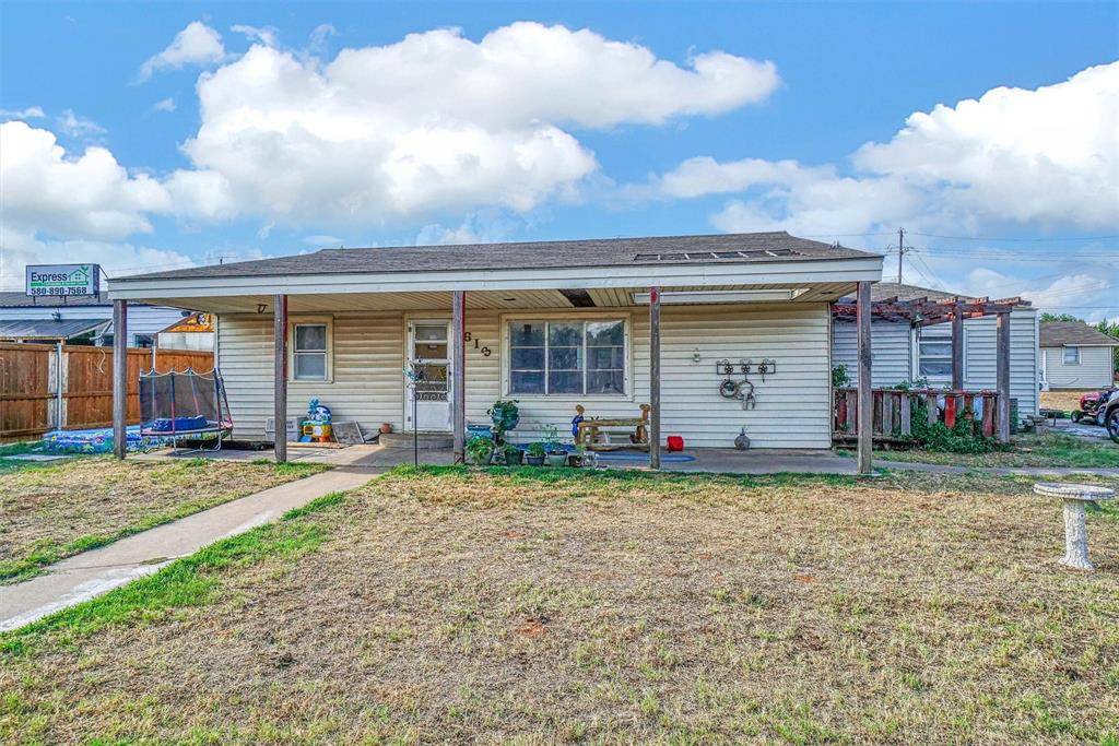 Weatherford, OK 73096,613 E Clark Avenue