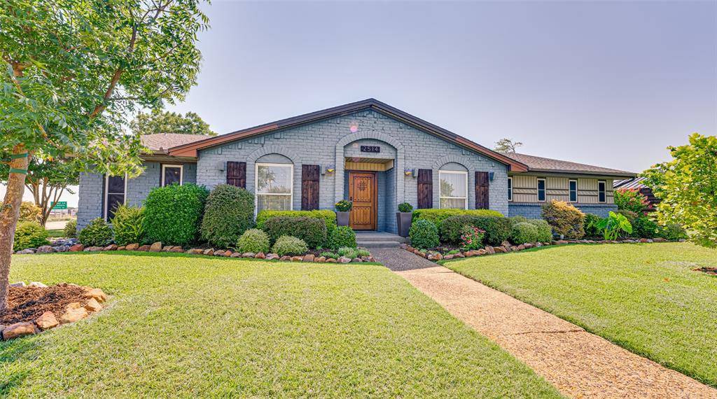 Carrollton, TX 75006,2514 Canterbury Drive