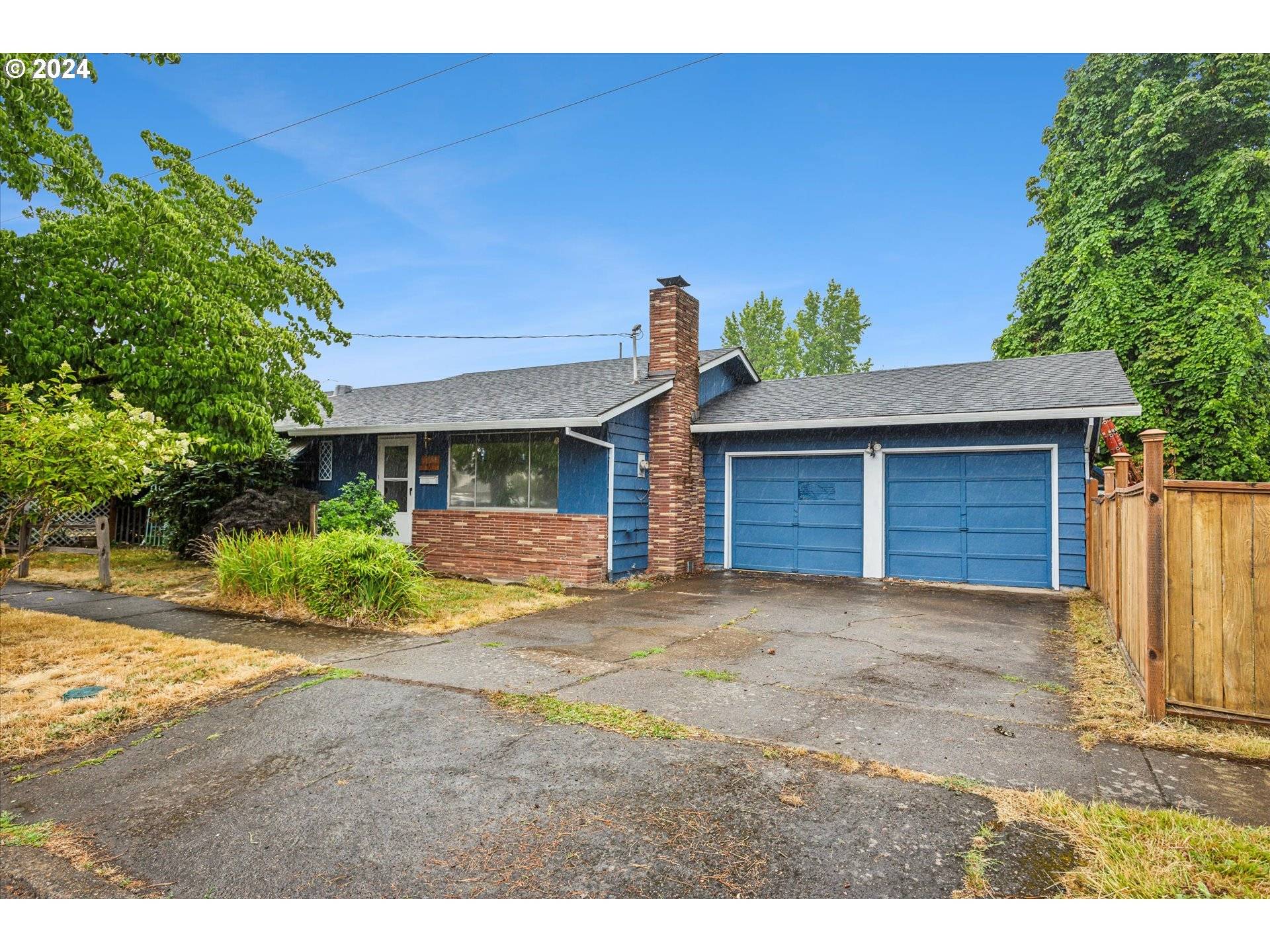 Newberg, OR 97132,700 S PACIFIC ST